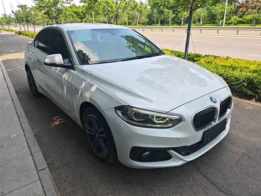 BMW 1 Series 2019 — фото 4