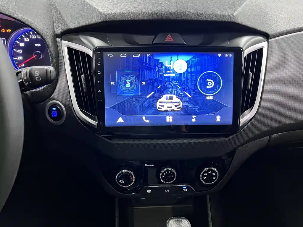 Hyundai ix25 2018 — фото 14