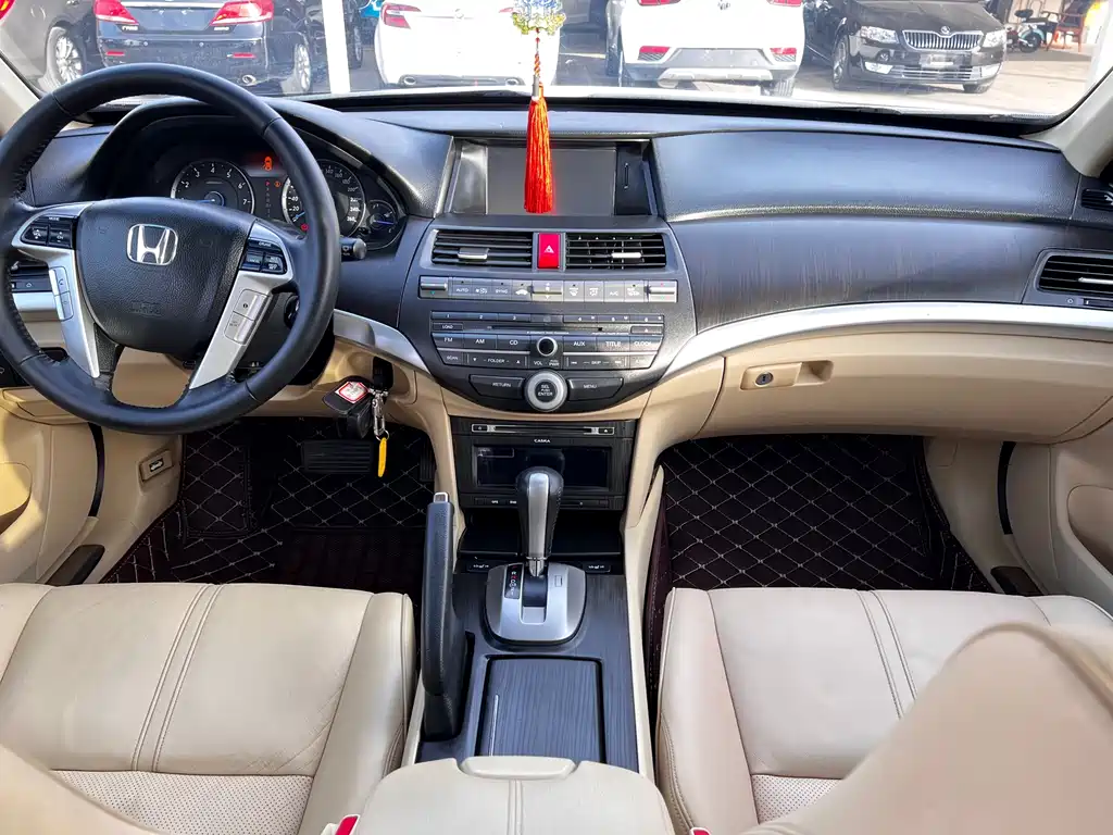 Honda Crosstour 2013 — фото 14