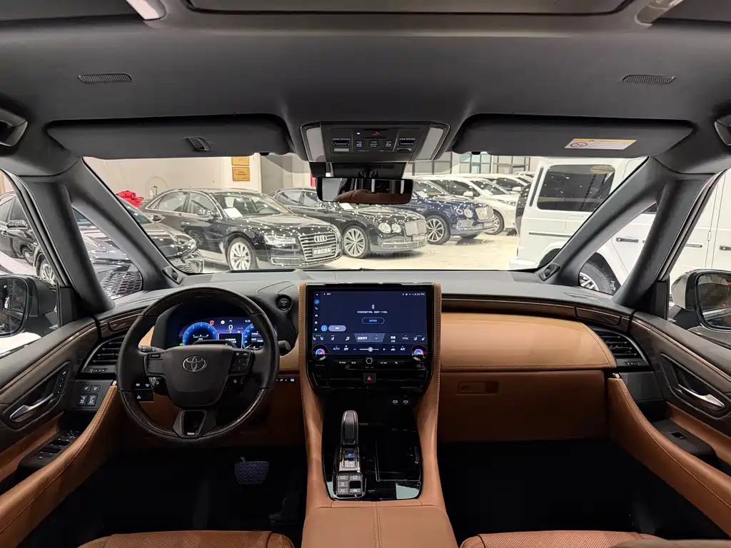 Toyota Alphard 2025