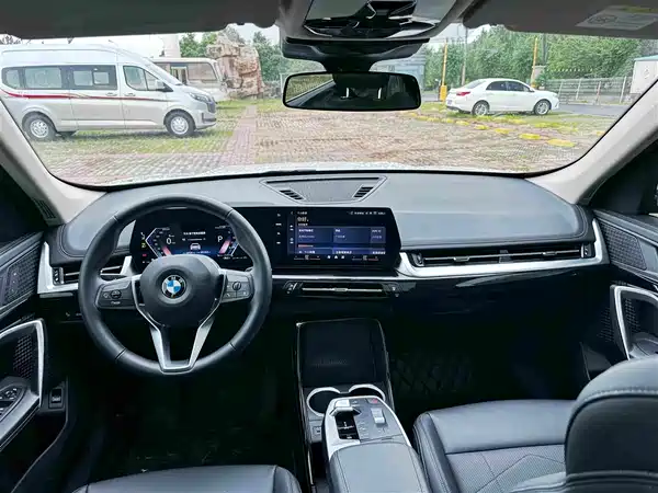 BMW X1 2023