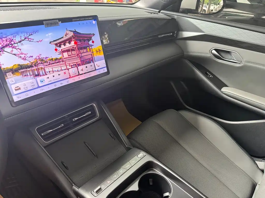 BYD Qin L 2025 — фото 10