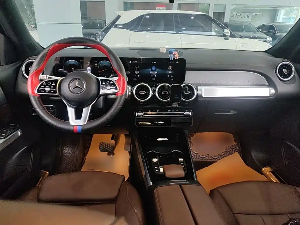 Mercedes-Benz GLB 2023 — фото 10
