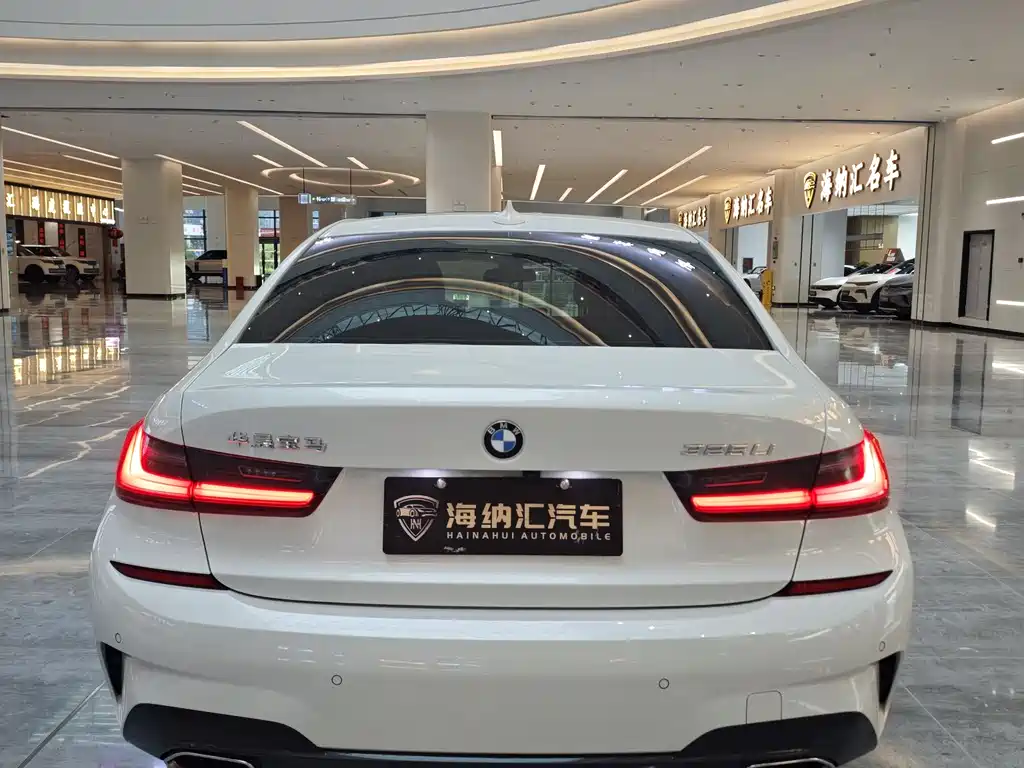 BMW 3 Series 2021