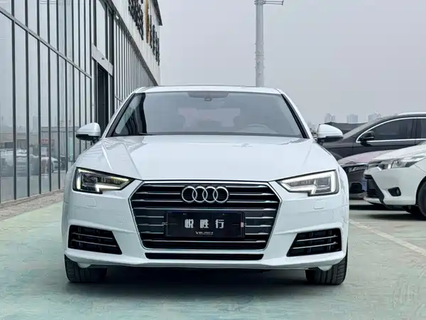 Audi A4L 2018