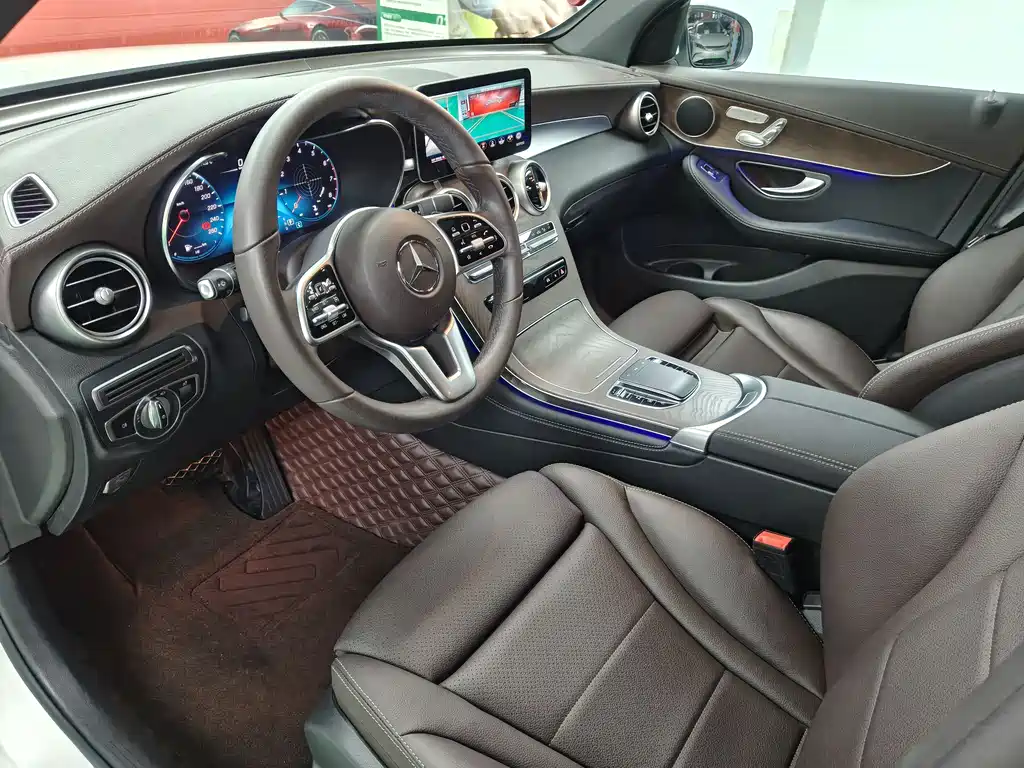 Mercedes-Benz GLC 2020 — фото 13
