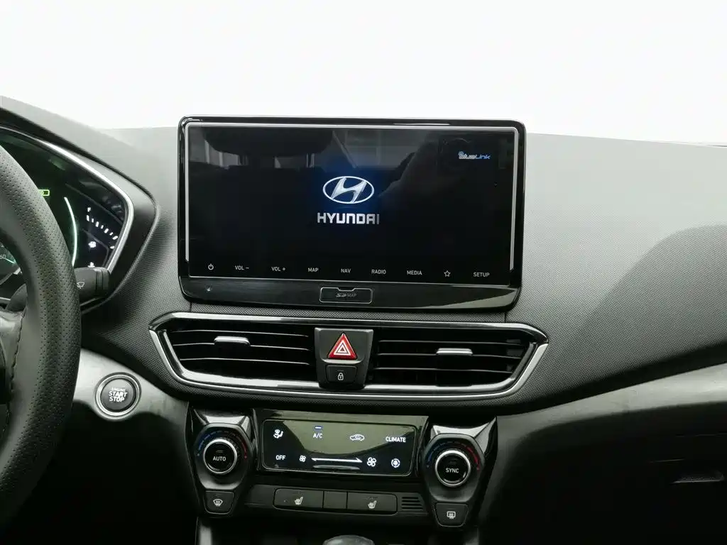 Hyundai Fista 2018 — фото 12