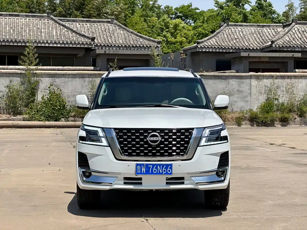 Nissan Patrol 2017 — фото 2