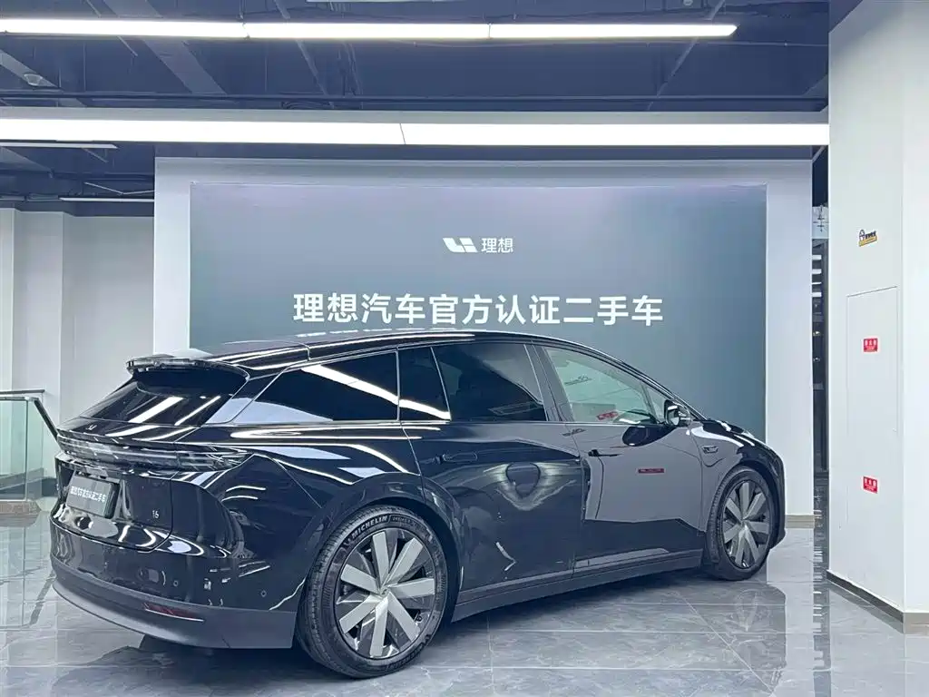 Li Auto i6 2025 — фото 3