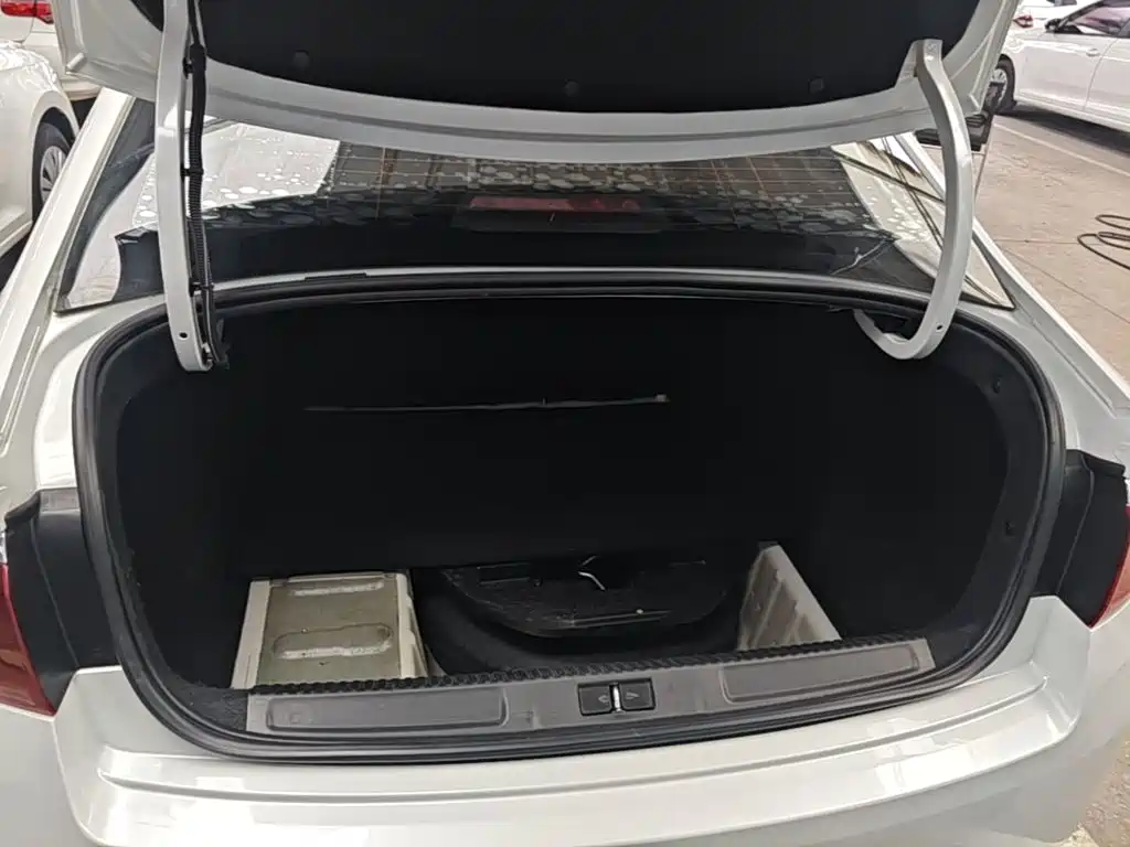 Citroen C4 2018 — фото 19