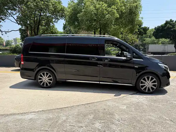 Mercedes-Benz V-Class 2022