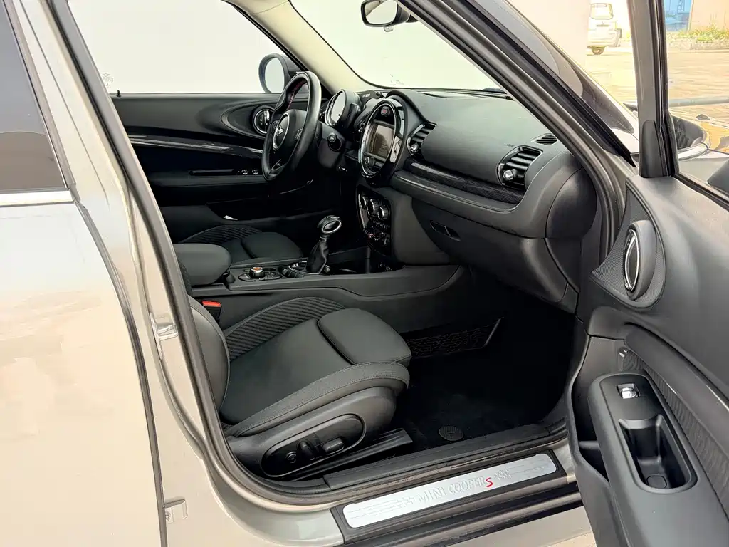MINI Clubman 2016