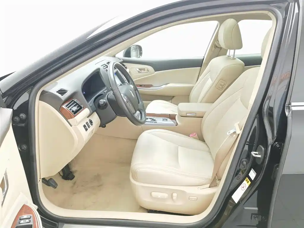 Toyota Crown 2014 — фото 10