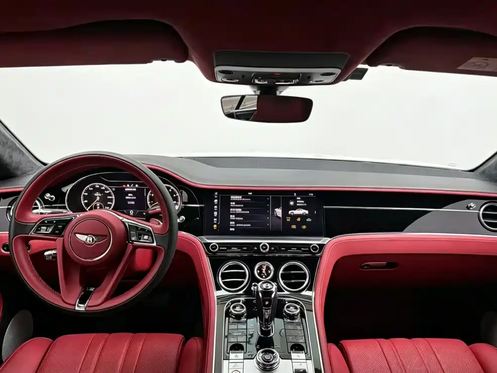 Bentley Continental 2021 — фото 3