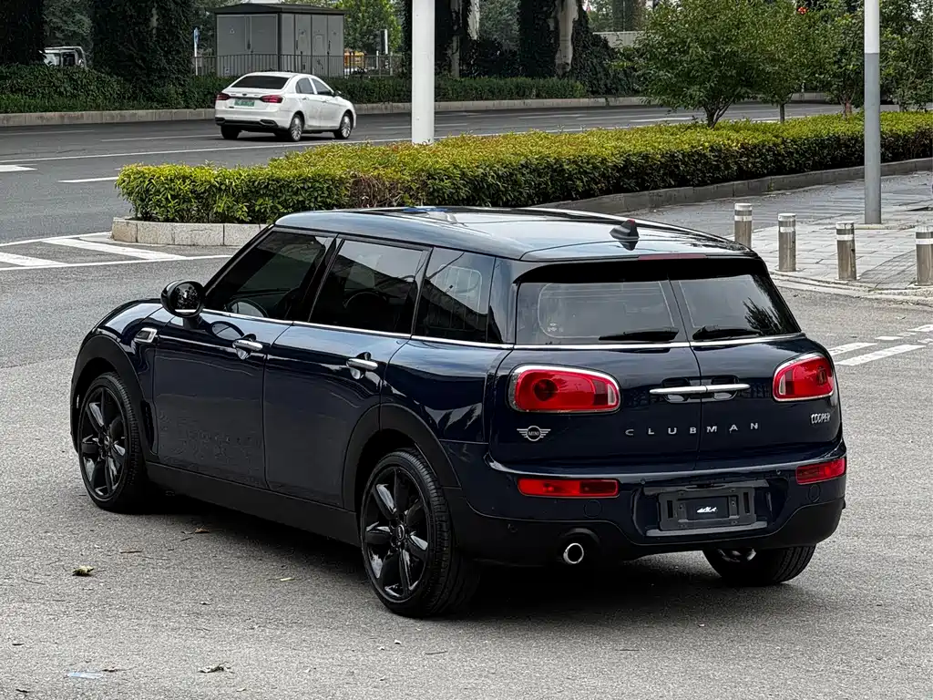 MINI Clubman 2019 — фото 10