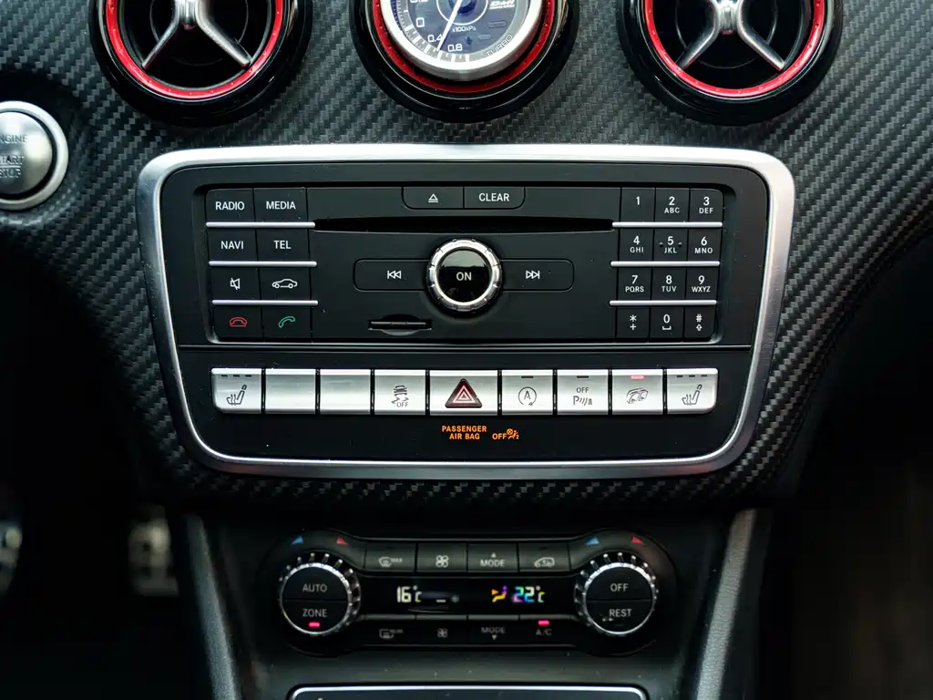 Mercedes-Benz A-Class AMG 2017 — фото 11