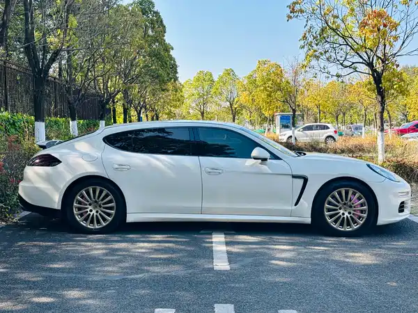 Porsche Panamera 2016