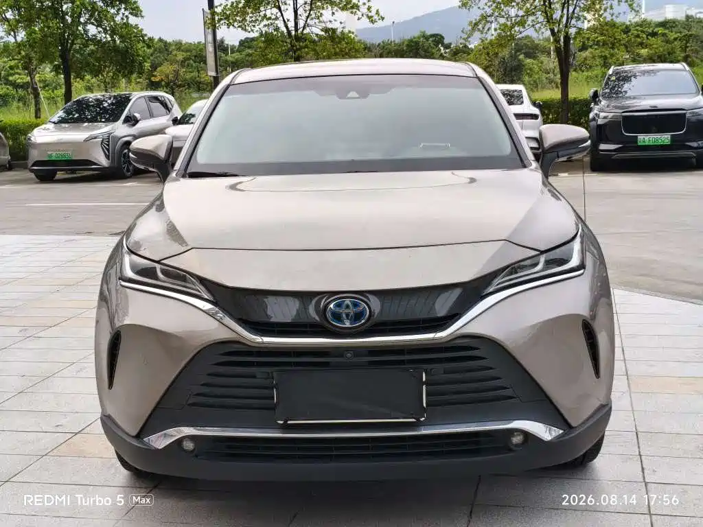 Toyota Harrier 2022 — фото 2