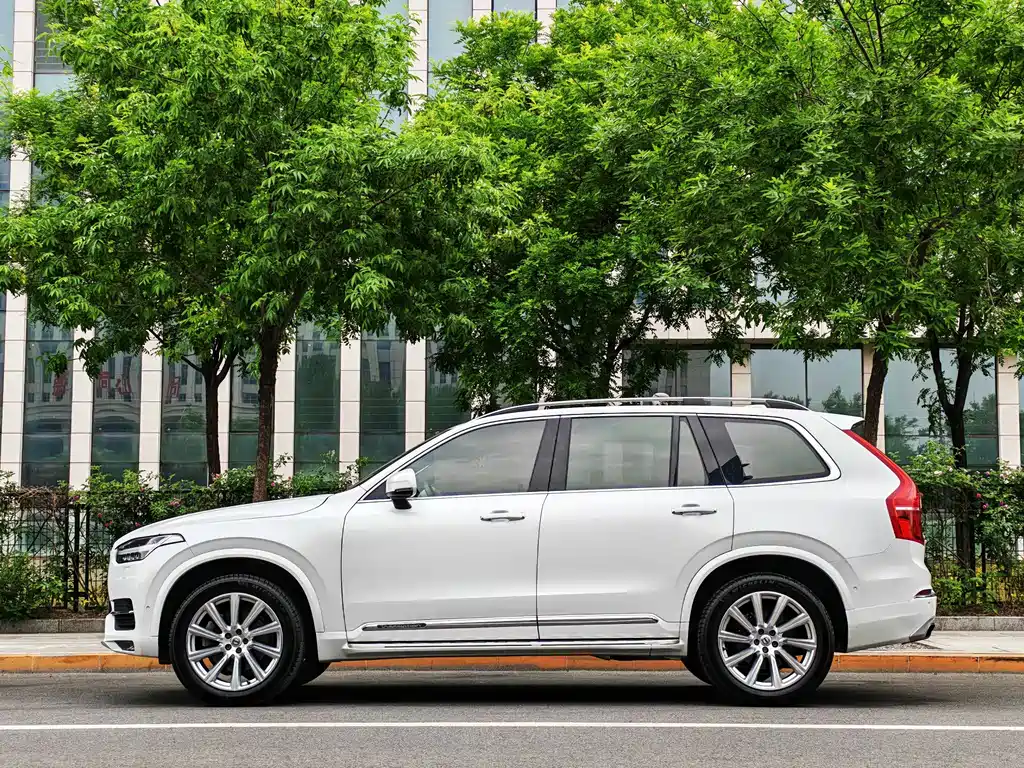 Volvo XC90 2016 — фото 3