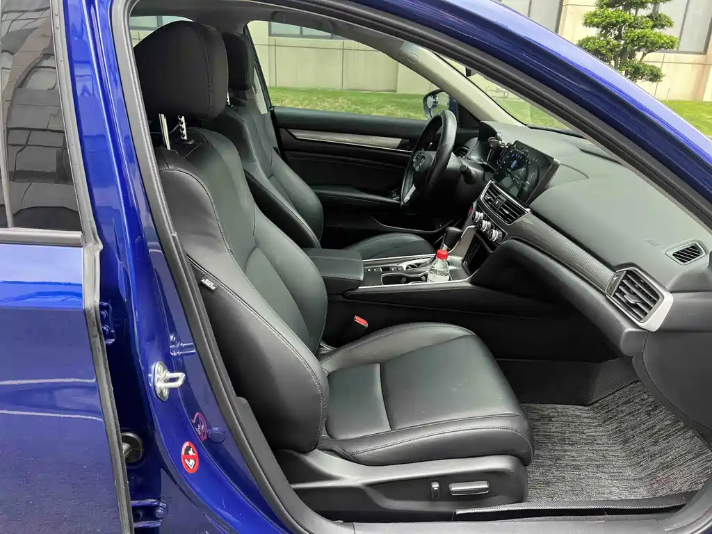Honda Accord 2023 — фото 14