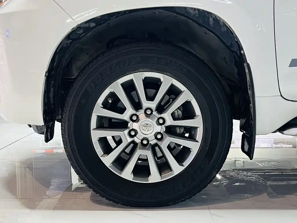 Toyota Prado 2018 — фото 12