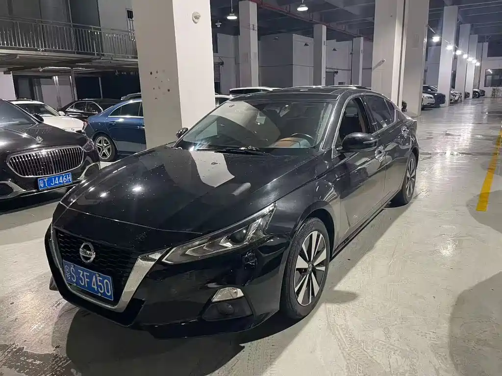 Nissan Teana 2022