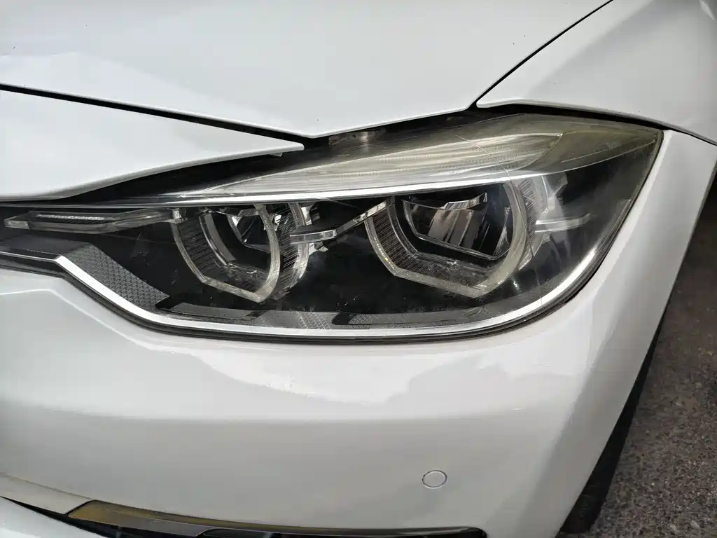 BMW 3 Series 2019 — фото 4