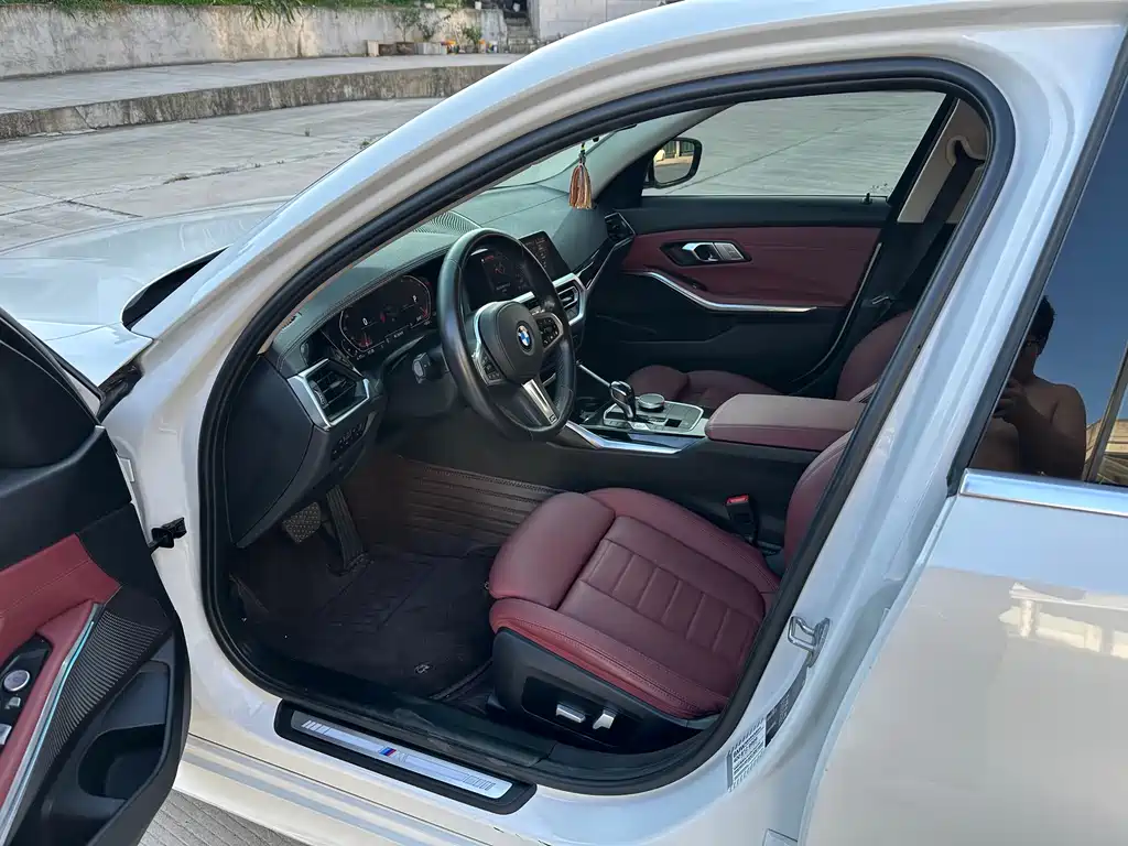 BMW 3 Series 2021