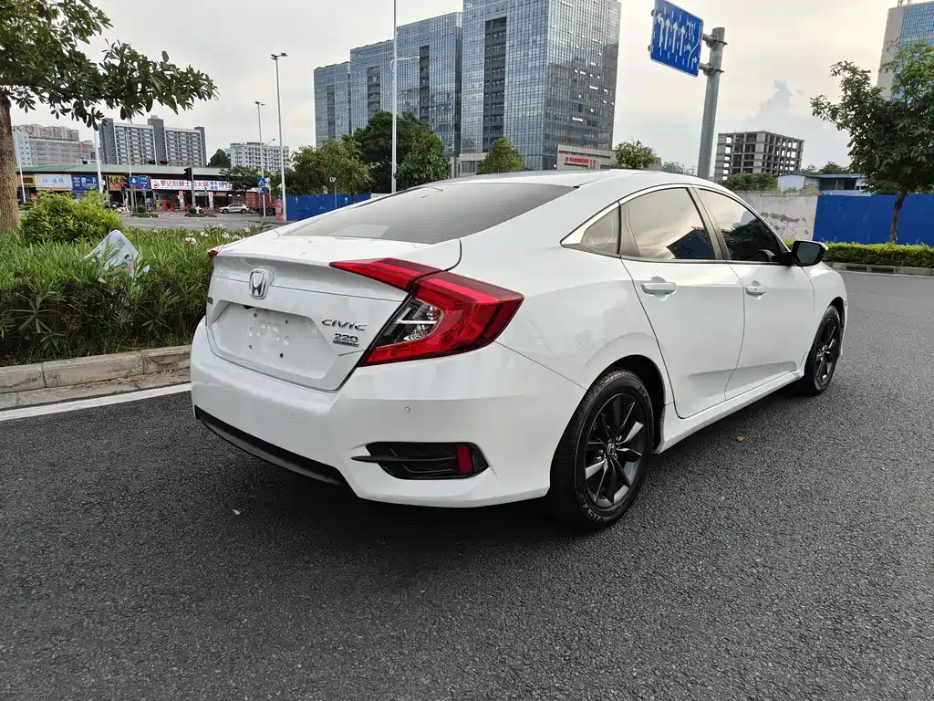 Honda Civic 2020 — фото 5