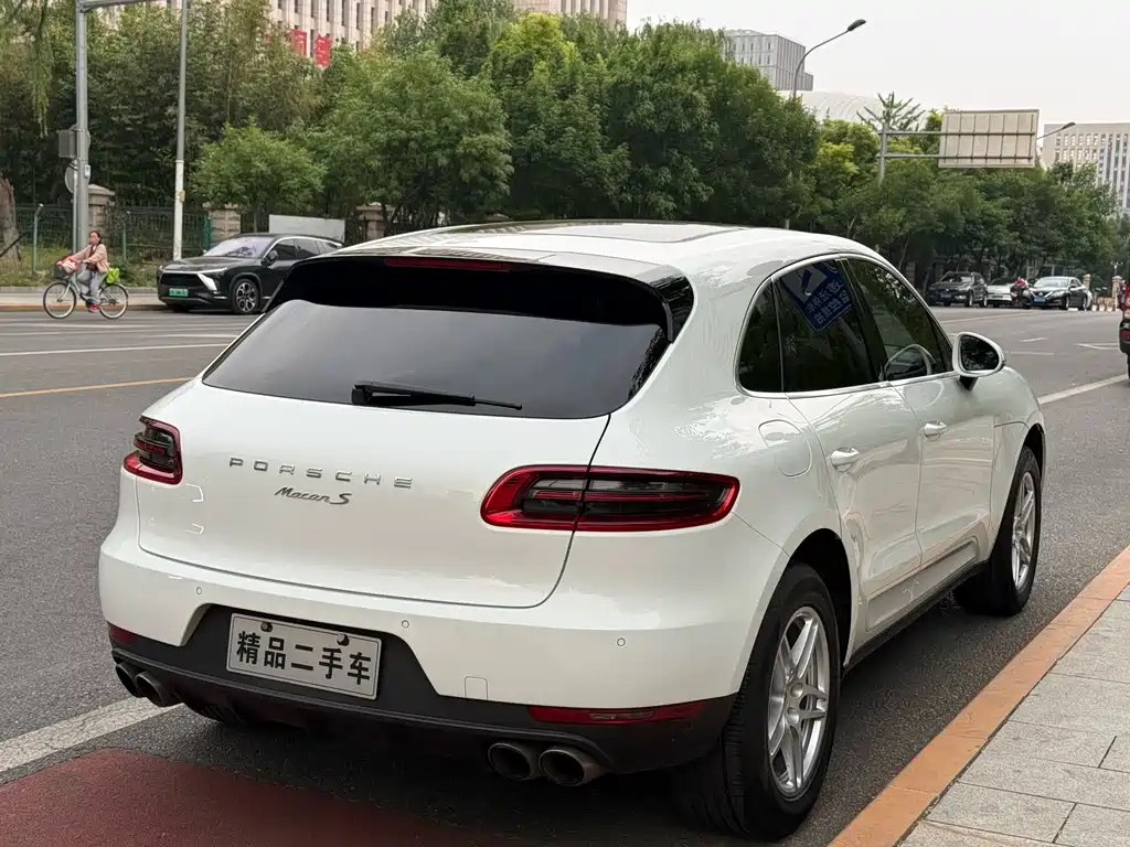 Porsche Macan 2015 — фото 29