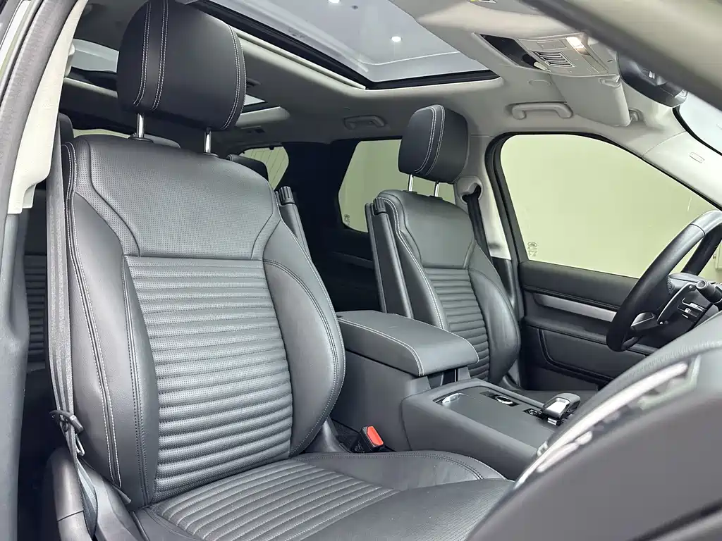 Land Rover Discovery 2022 — фото 14