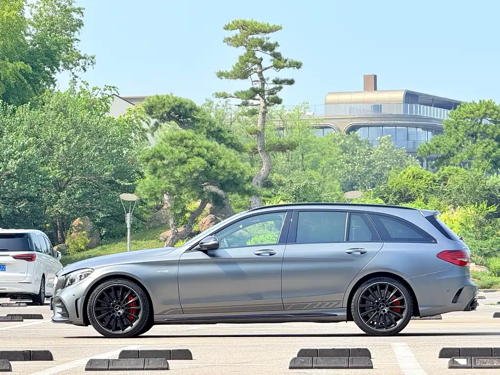 Mercedes-Benz C-Class AMG 2022 — фото 20
