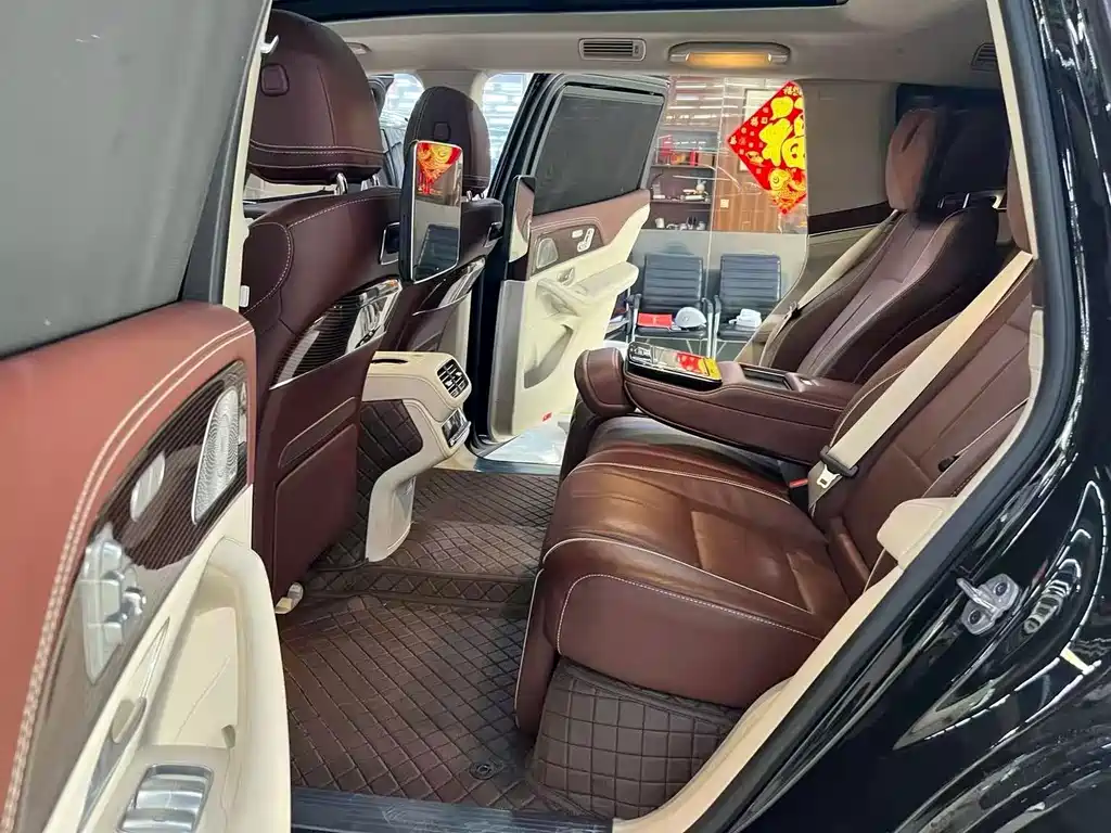 Mercedes-Benz Maybach GLS 2022 — фото 8