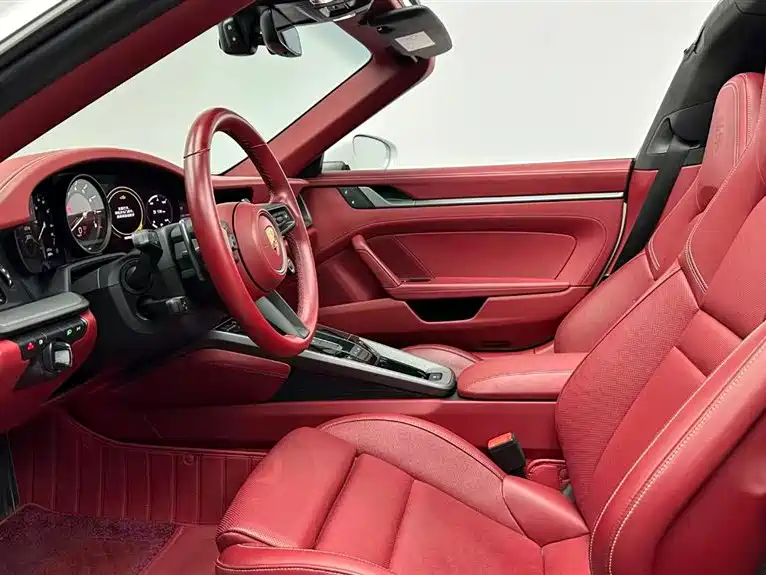 Porsche 911 2022 — фото 15