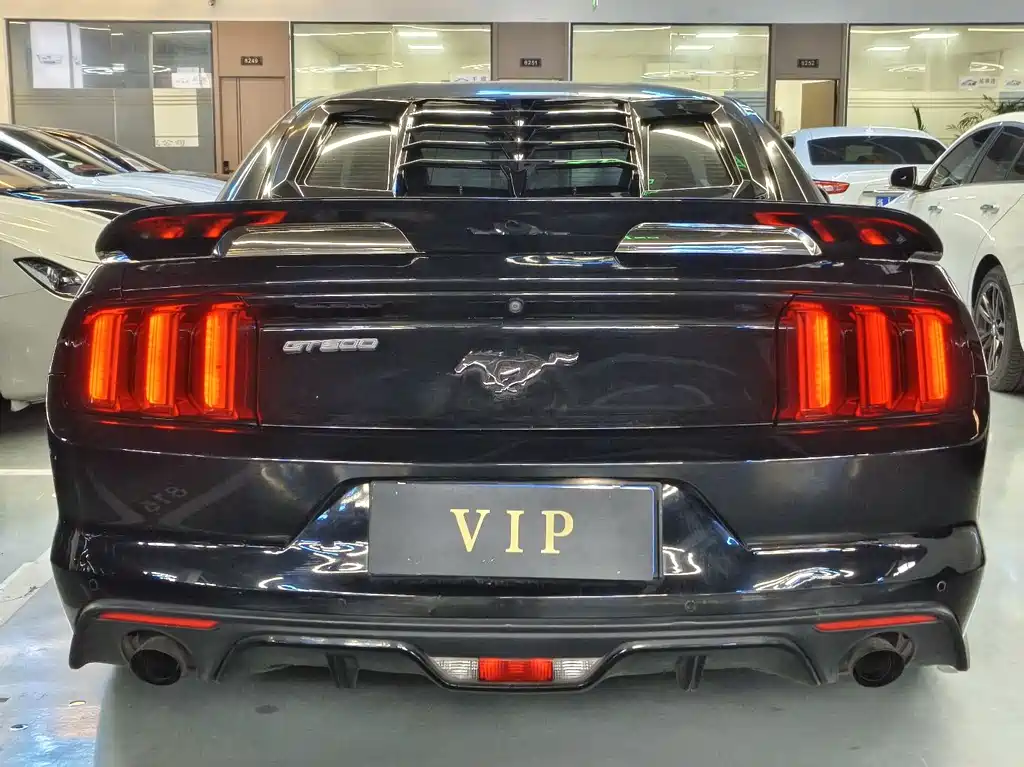 Ford Mustang 2016 — фото 12