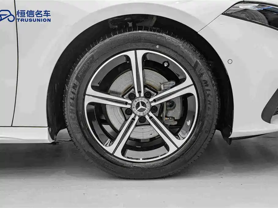 Mercedes-Benz A-Class 2023 — фото 11