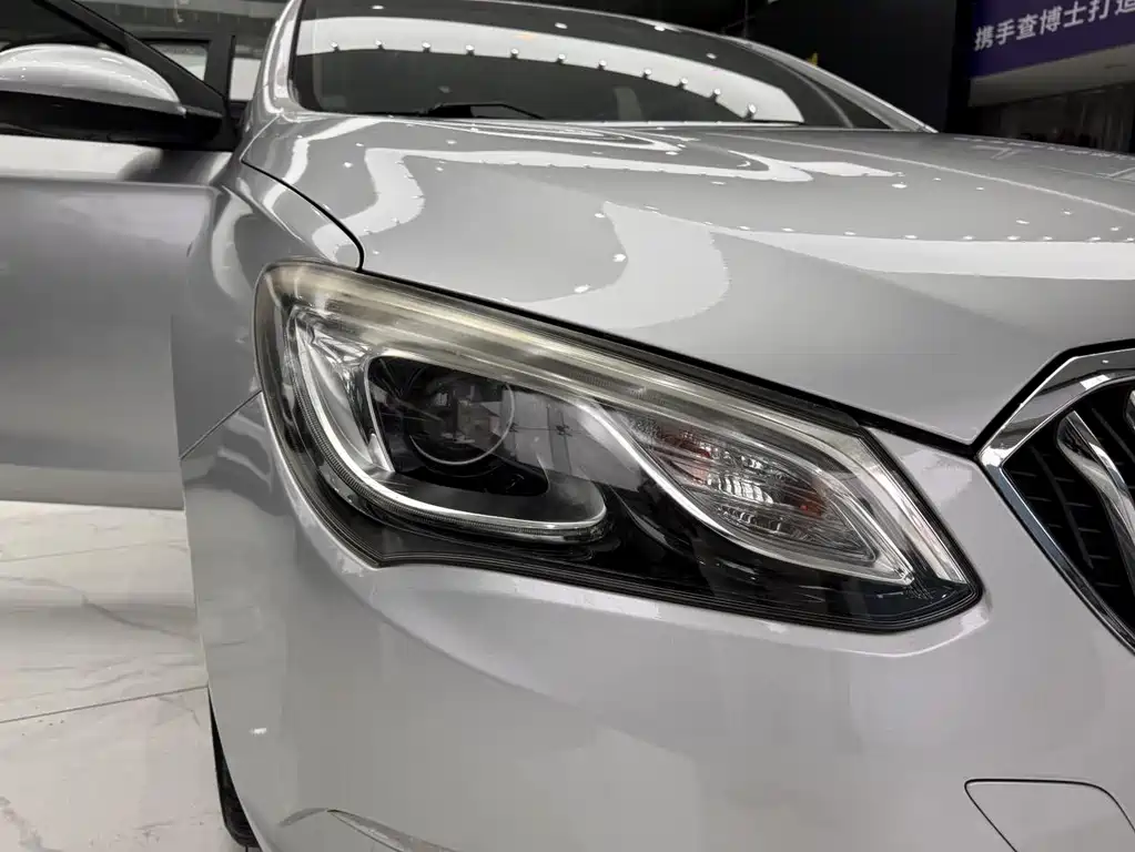 Buick Excelle 2016 — фото 26