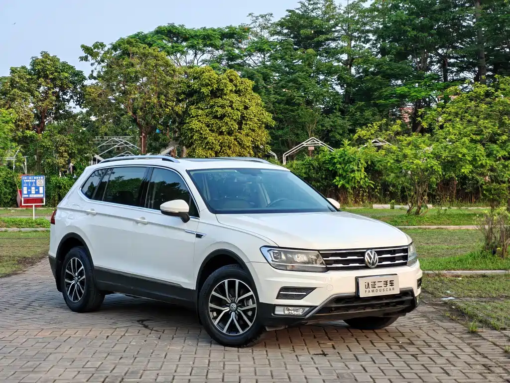 Volkswagen Tiguan L 2018 — фото 3
