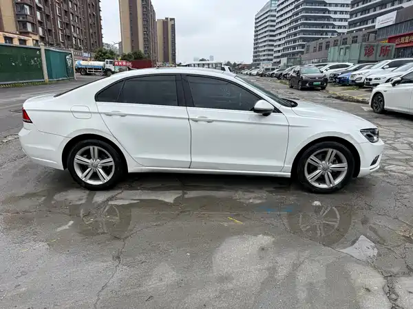Volkswagen Lamando 2017