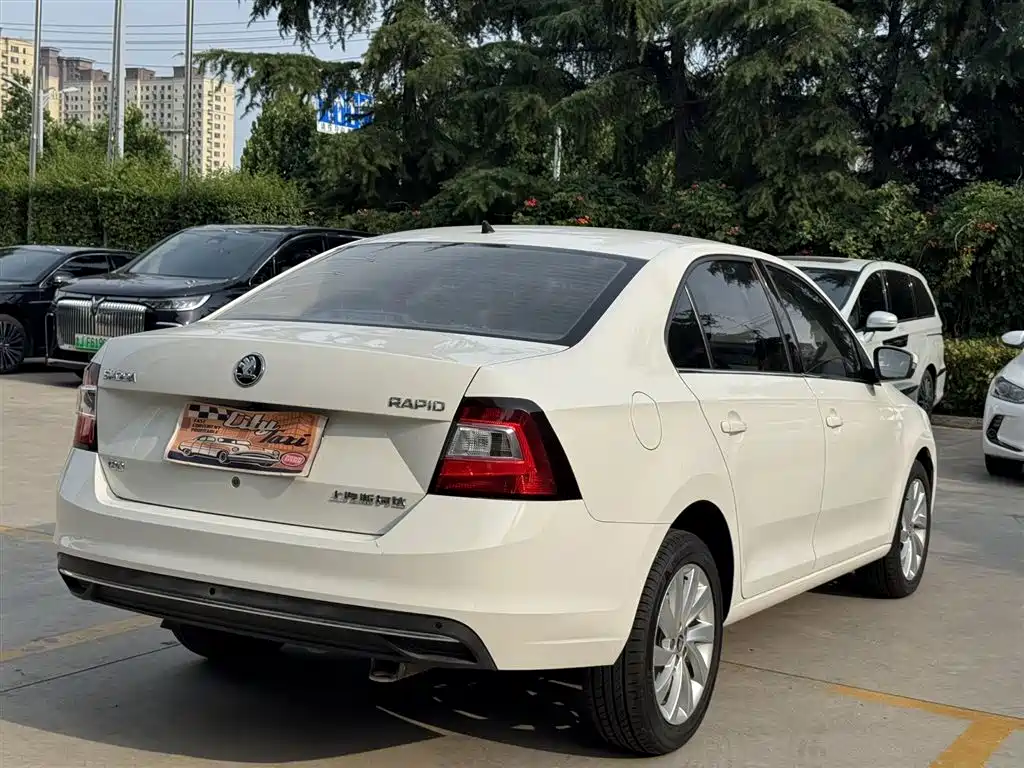 Skoda Rapid 2018 — фото 3