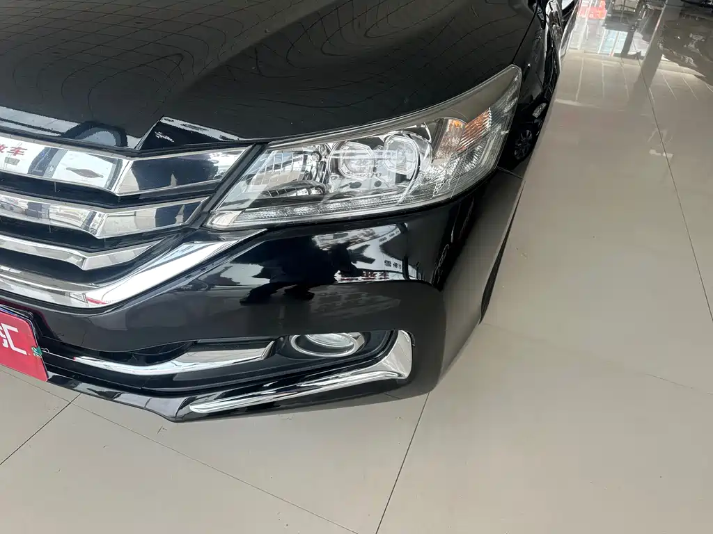 Honda Accord 2013 — фото 10