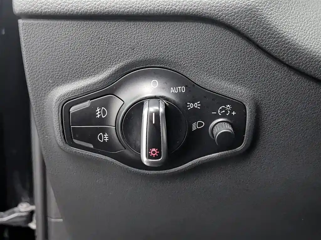 Audi Q5 2018 — фото 21