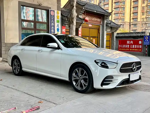 Mercedes-Benz E-Class 2021