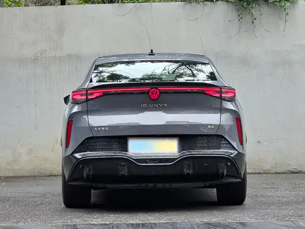 Volkswagen Distinctive 06 2025