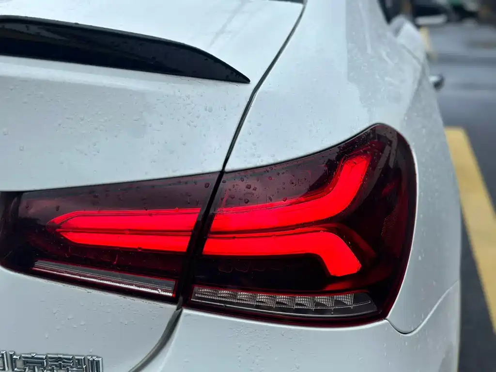 Mercedes-Benz A-Class 2020 — фото 5