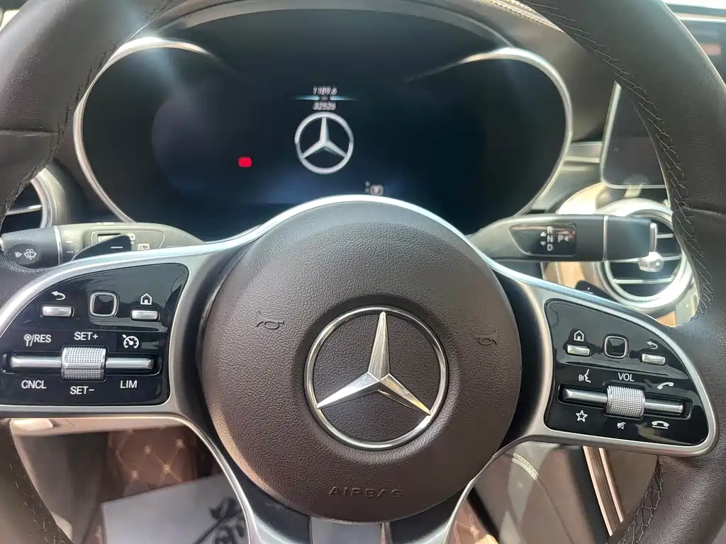 Mercedes-Benz GLC 2019 — фото 11