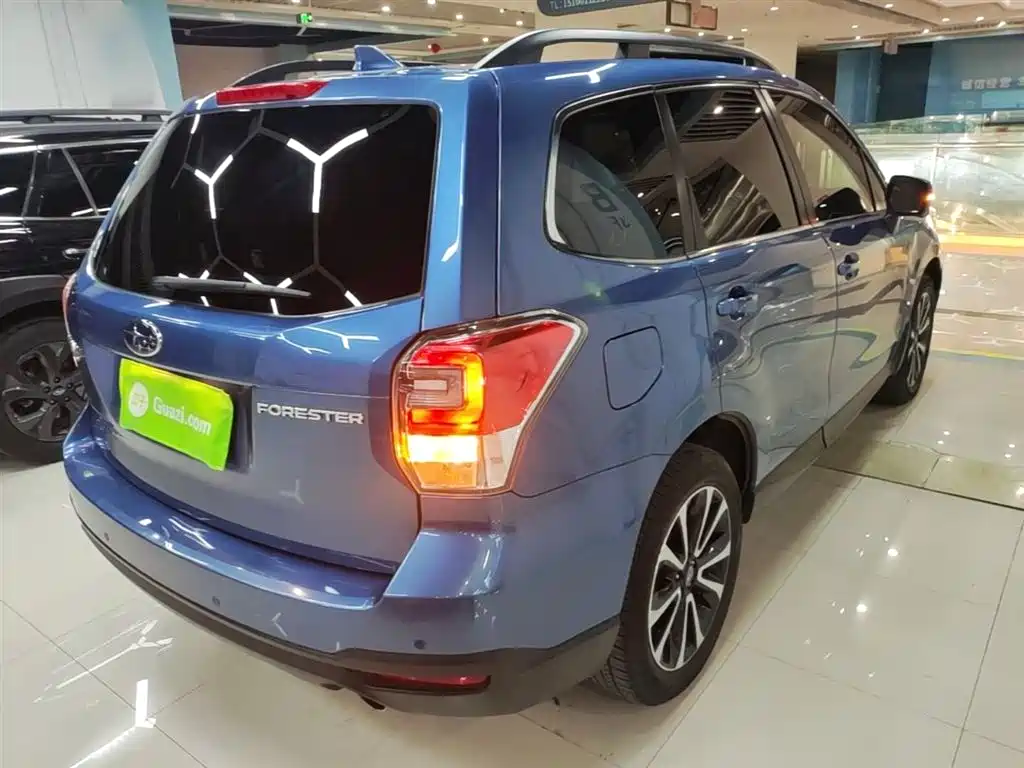 Subaru Forester 2018 — фото 7