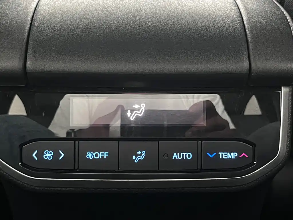 Toyota Crown Kluger 2021 — фото 13