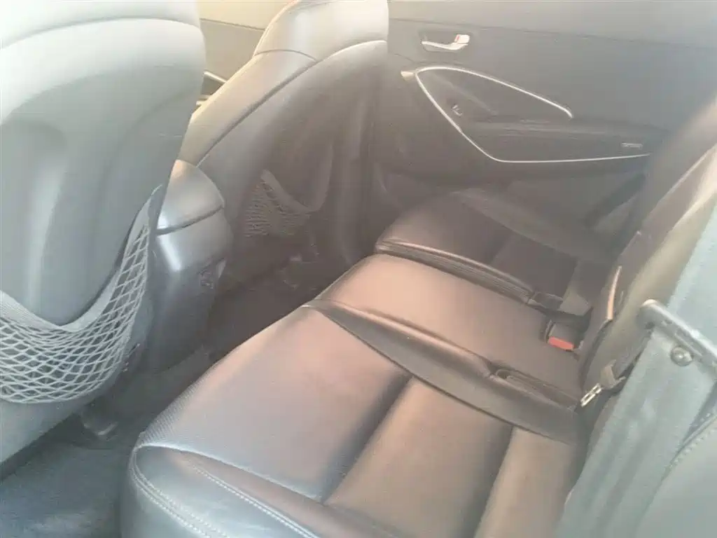 Hyundai Santa Fe 2016 — фото 17
