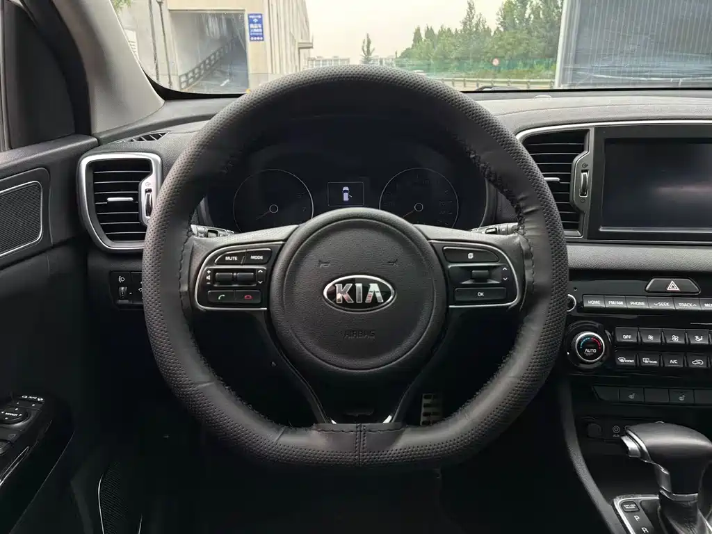 Kia KX5 2018 — фото 12